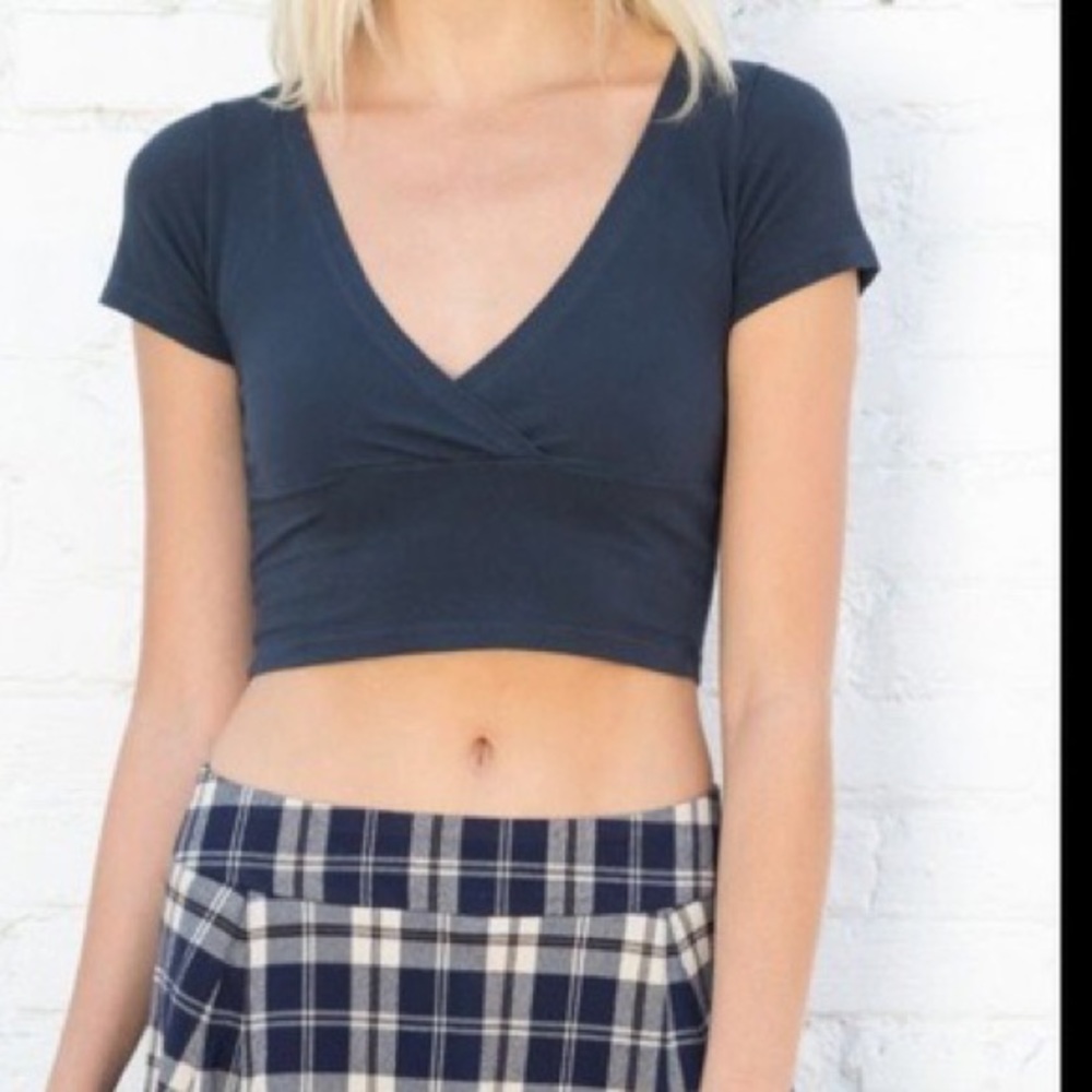 Brandy Melville Amara top